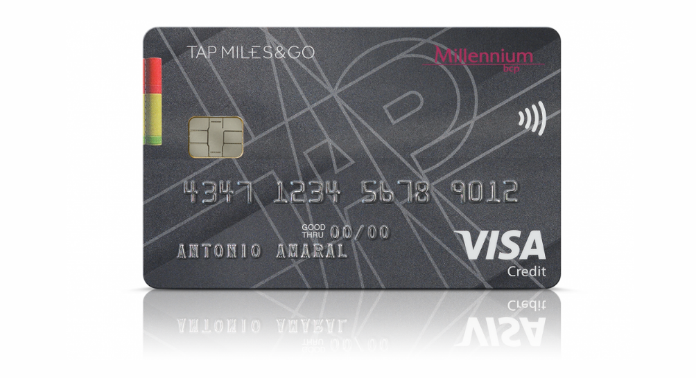 cartão de crédito TAP Platinum fundo branco