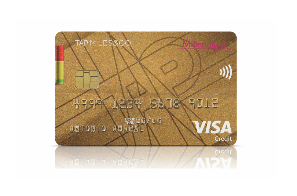 Cartão de crédito TAP Gold fundo branco