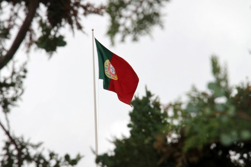 Bandeira de Portugal, onde está disponível o Crédito Agrícola